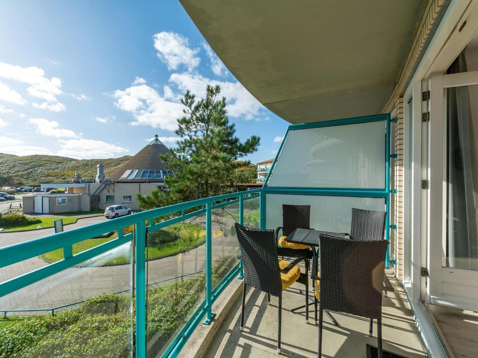 An Apartment That Is Attractively Furnished ยูเลียนาดอร์ป ภายนอก รูปภาพ