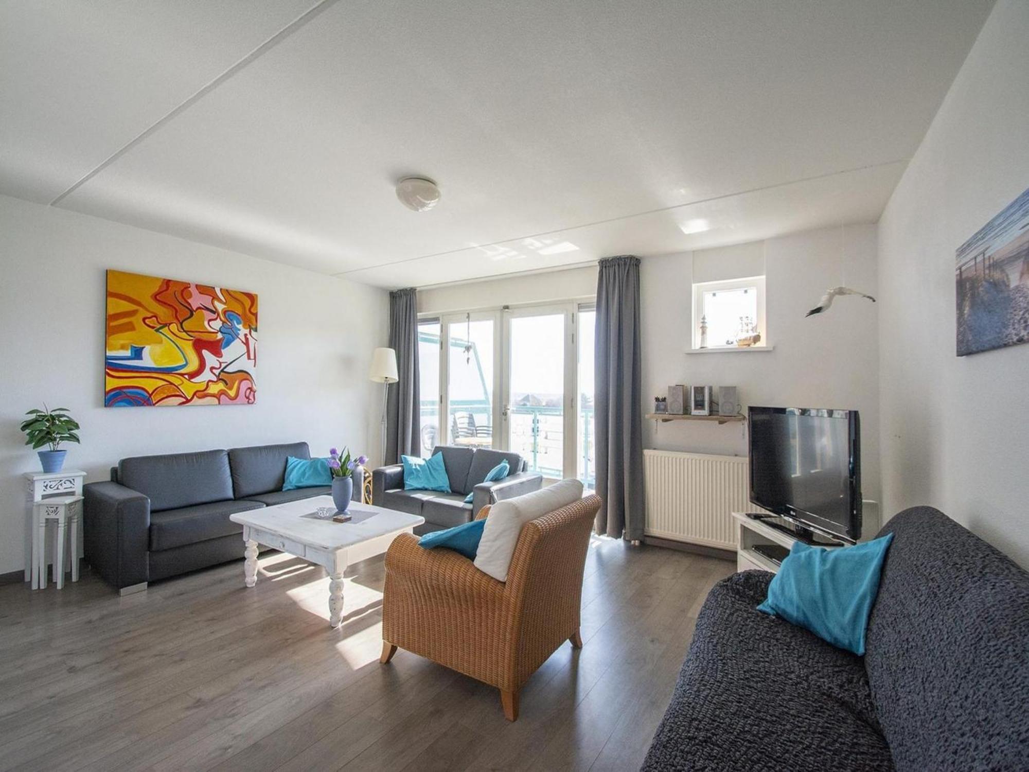 An Apartment That Is Attractively Furnished ยูเลียนาดอร์ป ภายนอก รูปภาพ
