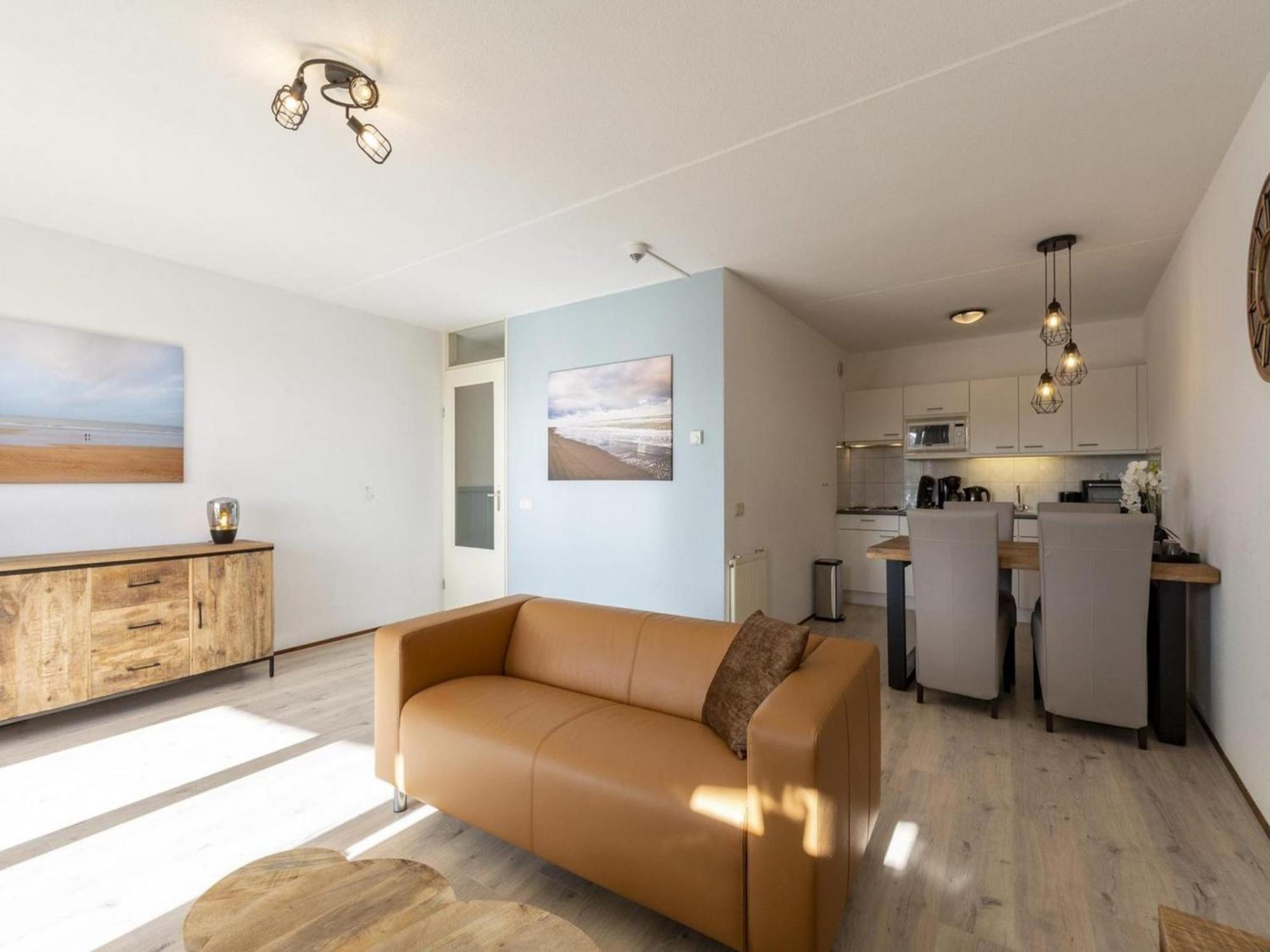 An Apartment That Is Attractively Furnished ยูเลียนาดอร์ป ภายนอก รูปภาพ